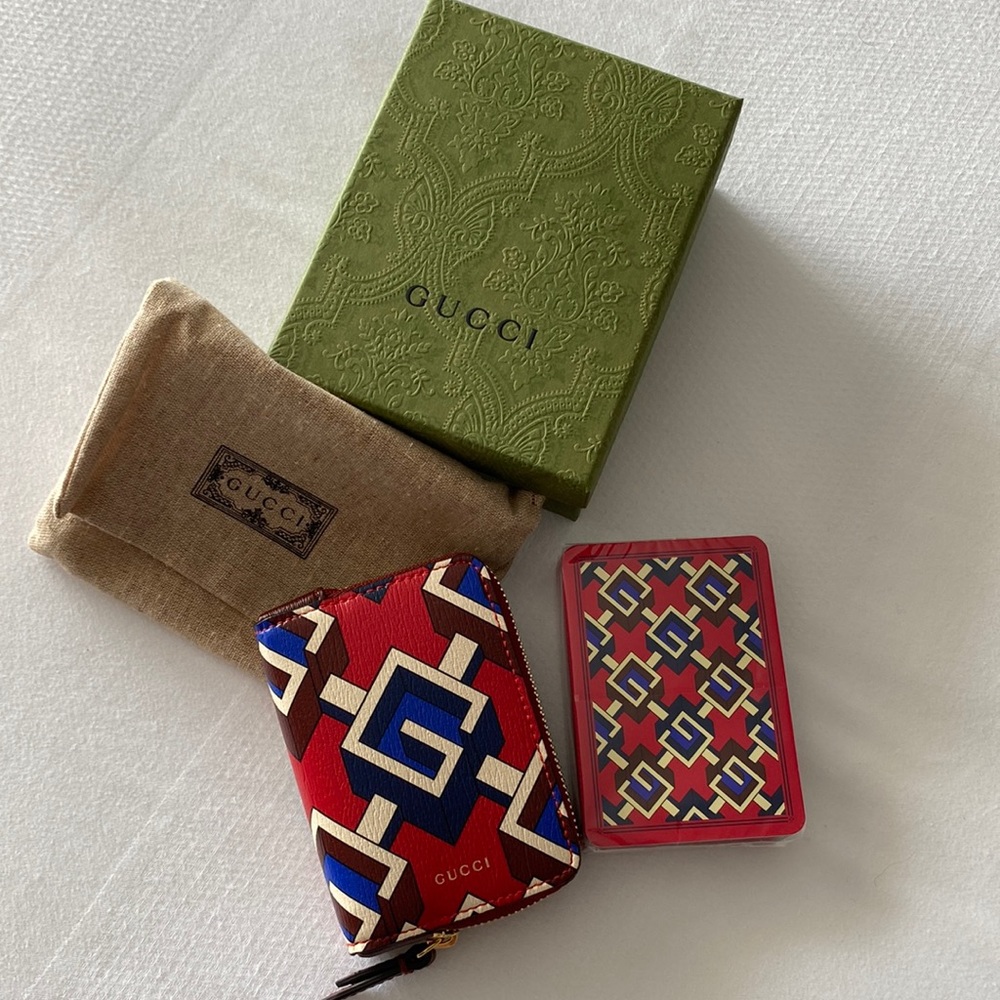 GUCCI Geometric G Playing cards, wallet, card holder